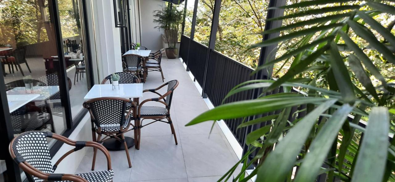 Bed and Breakfast Girasol Tagaytay City Esterno foto