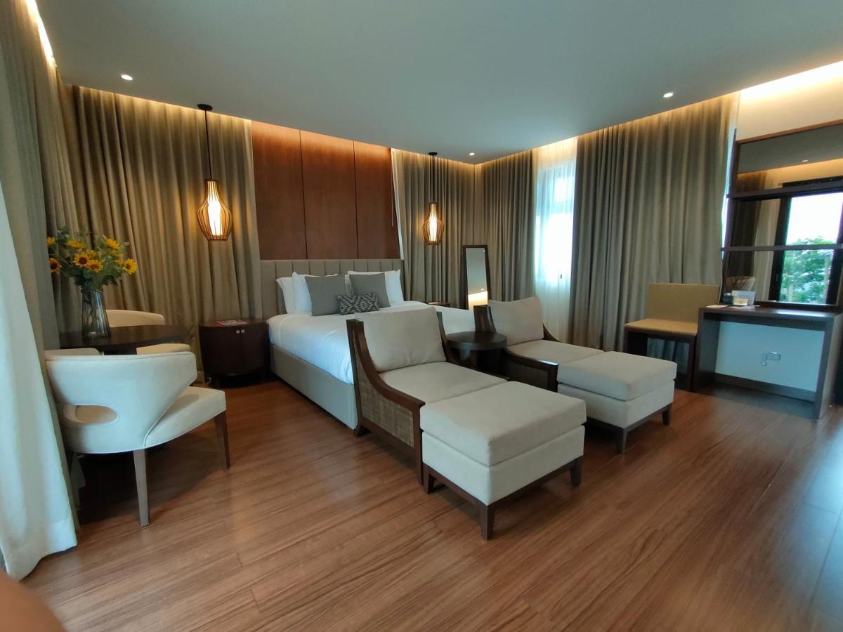Bed and Breakfast Girasol Tagaytay City Esterno foto