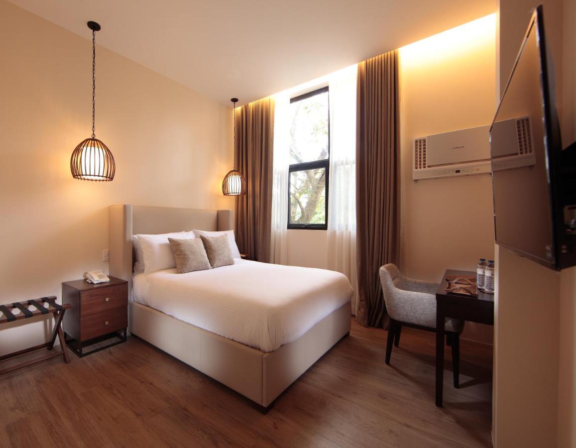 Bed and Breakfast Girasol Tagaytay City Esterno foto